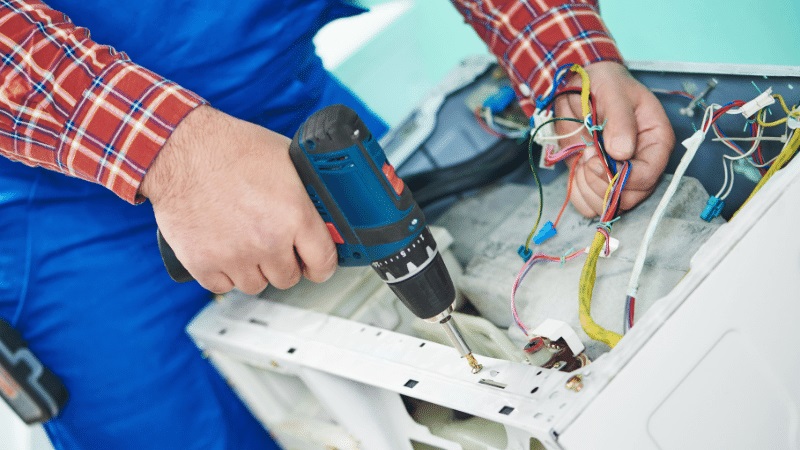 Ümraniye Franke Franke çamaşır makinesi kart tamiri – Su almama arızası orijinal parça ile giderildi. - Teknik servis örneği